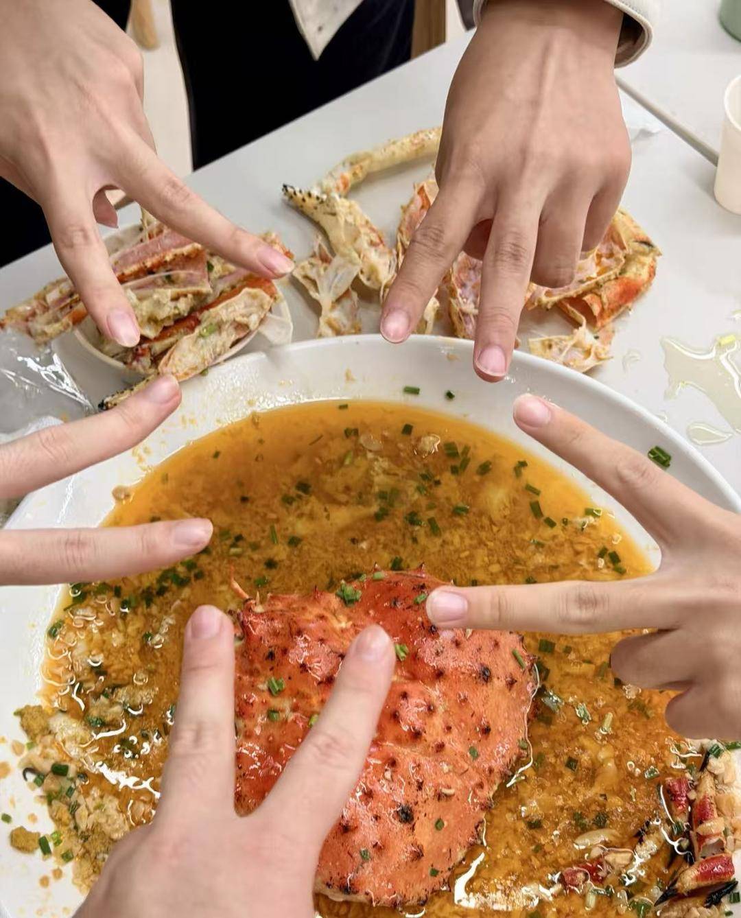 皇冠信用网代理怎么申请_南京大学食堂推出帝王蟹等海鲜皇冠信用网代理怎么申请，标价999元一只 学校回应：目前已有同学消费